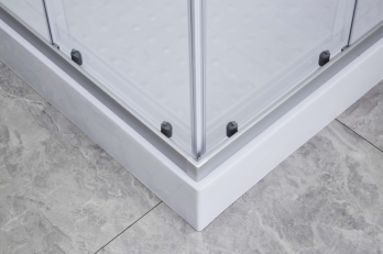 Dušo kabina SC90 90x90 su kvadratiniu padu